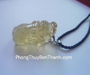 ty-huu-thach-anh-vang-vay-rong-s764-02